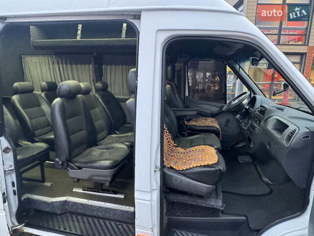Белый Мерседес Sprinter, объемом двигателя 2.69 л и пробегом 454 тыс. км за 7500 $, фото 5 на Automoto.ua