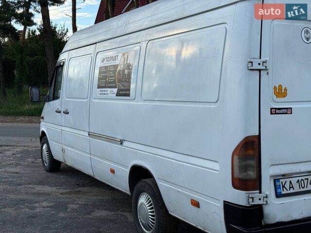 Білий Мерседес Sprinter, об'ємом двигуна 2.15 л та пробігом 330 тис. км за 7350 $, фото 5 на Automoto.ua