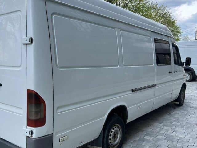 Білий Мерседес Sprinter, об'ємом двигуна 2.69 л та пробігом 363 тис. км за 8800 $, фото 9 на Automoto.ua