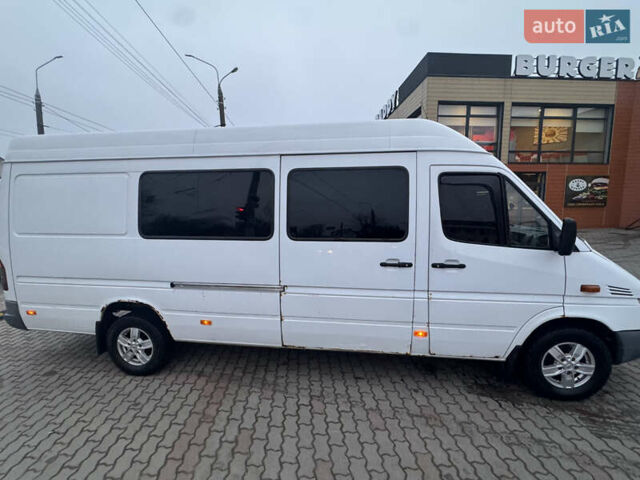 Белый Мерседес Sprinter, объемом двигателя 2.69 л и пробегом 454 тыс. км за 7500 $, фото 14 на Automoto.ua