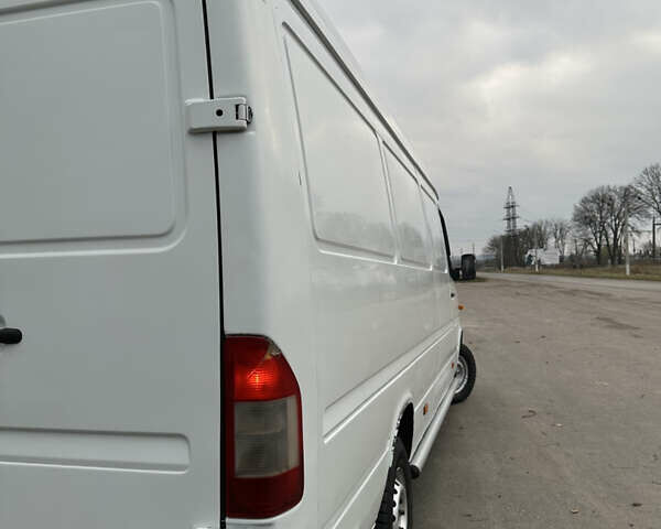 Білий Мерседес Sprinter, об'ємом двигуна 2.15 л та пробігом 358 тис. км за 10300 $, фото 13 на Automoto.ua
