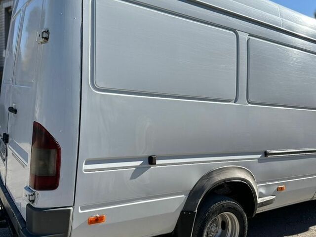 Белый Мерседес Sprinter, объемом двигателя 2.15 л и пробегом 508 тыс. км за 10500 $, фото 16 на Automoto.ua