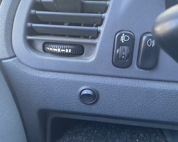 Білий Мерседес Sprinter, об'ємом двигуна 2.15 л та пробігом 358 тис. км за 10300 $, фото 17 на Automoto.ua