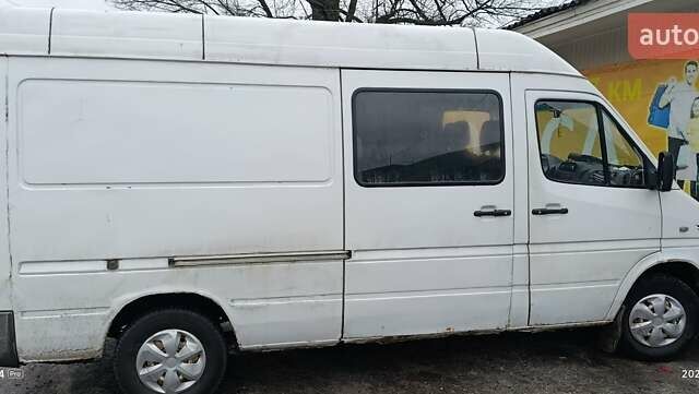 Белый Мерседес Sprinter, объемом двигателя 2.15 л и пробегом 364 тыс. км за 5600 $, фото 13 на Automoto.ua