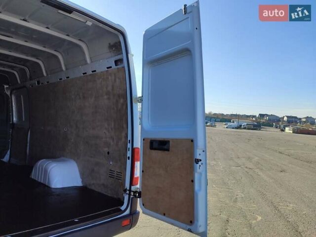 Белый Мерседес Sprinter, объемом двигателя 0 л и пробегом 260 тыс. км за 22500 $, фото 35 на Automoto.ua