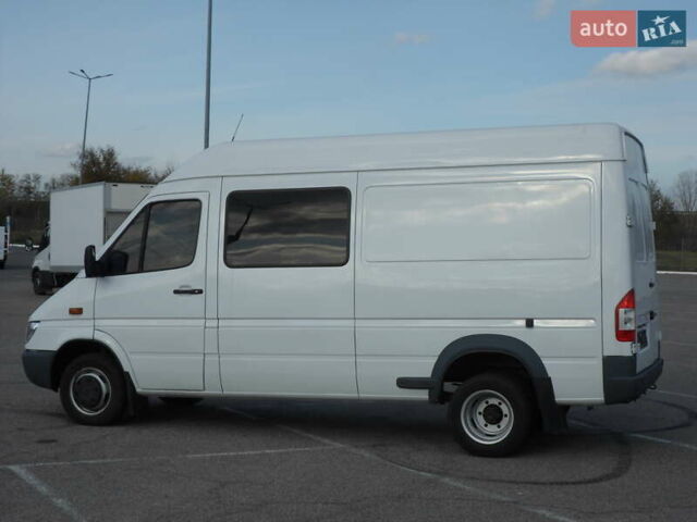 Белый Мерседес Sprinter, объемом двигателя 2.7 л и пробегом 658 тыс. км за 12800 $, фото 4 на Automoto.ua