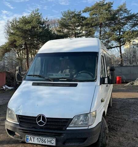 Білий Мерседес Sprinter, об'ємом двигуна 0 л та пробігом 550 тис. км за 6650 $, фото 9 на Automoto.ua