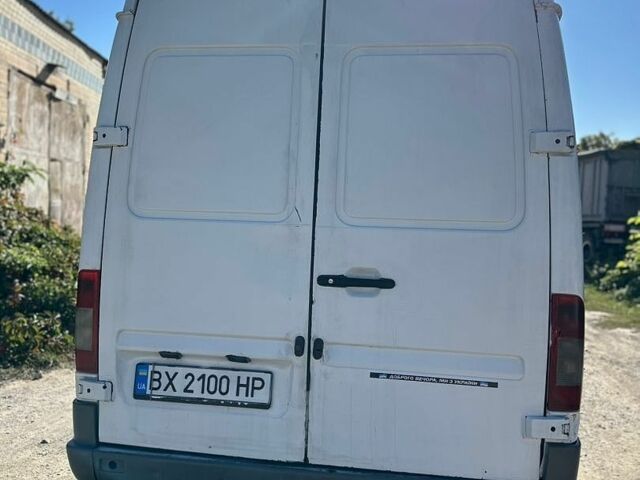 Белый Мерседес Sprinter, объемом двигателя 2.15 л и пробегом 508 тыс. км за 10500 $, фото 15 на Automoto.ua