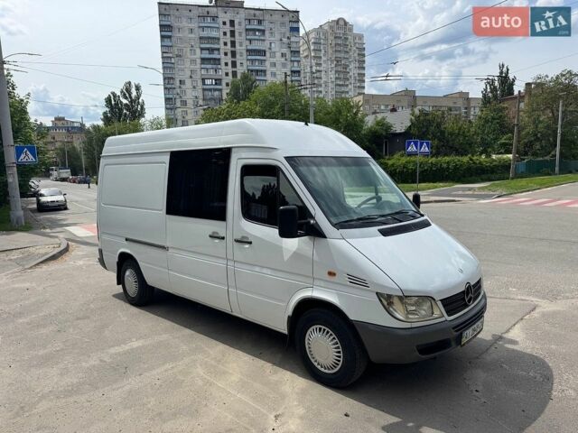 Белый Мерседес Sprinter, объемом двигателя 2.15 л и пробегом 715 тыс. км за 7600 $, фото 19 на Automoto.ua