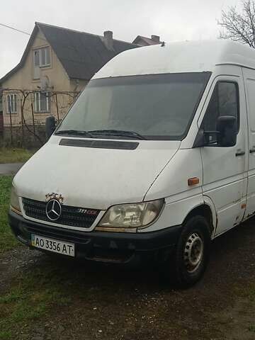 Білий Мерседес Sprinter, об'ємом двигуна 2.15 л та пробігом 282 тис. км за 5000 $, фото 4 на Automoto.ua