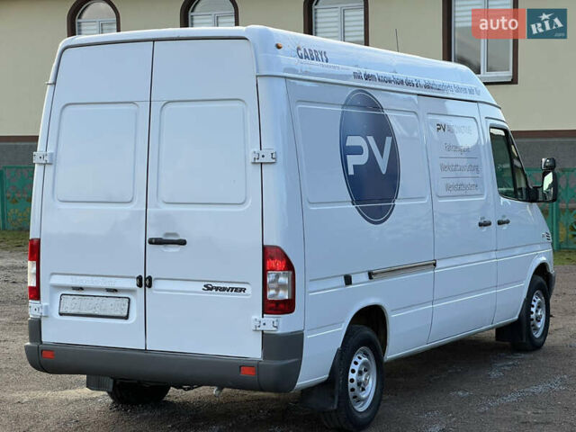 Белый Мерседес Sprinter, объемом двигателя 2.2 л и пробегом 311 тыс. км за 10300 $, фото 9 на Automoto.ua