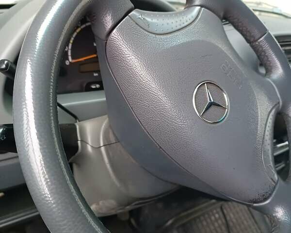 Белый Мерседес Sprinter, объемом двигателя 2.15 л и пробегом 577 тыс. км за 9000 $, фото 1 на Automoto.ua