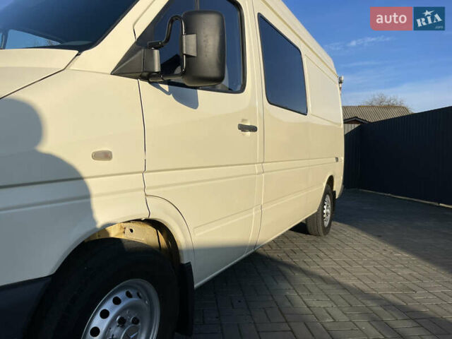Белый Мерседес Sprinter, объемом двигателя 2.7 л и пробегом 545 тыс. км за 11400 $, фото 10 на Automoto.ua