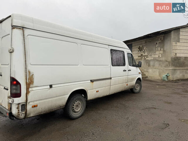Білий Мерседес Sprinter, об'ємом двигуна 2.7 л та пробігом 338 тис. км за 7500 $, фото 3 на Automoto.ua