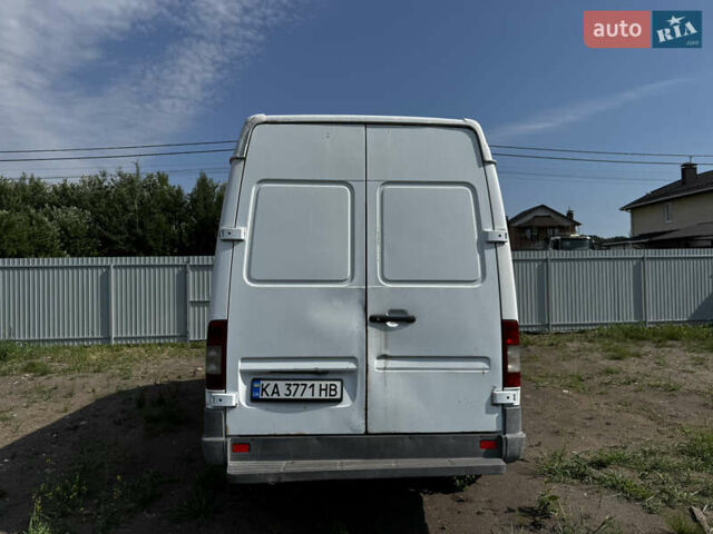 Белый Мерседес Sprinter, объемом двигателя 2.15 л и пробегом 458 тыс. км за 5100 $, фото 5 на Automoto.ua