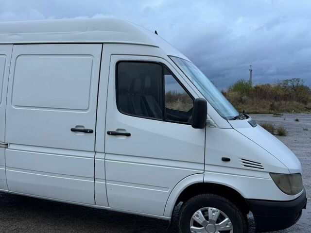 Белый Мерседес Sprinter, объемом двигателя 2.15 л и пробегом 420 тыс. км за 7799 $, фото 8 на Automoto.ua