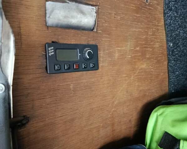 Белый Мерседес Sprinter, объемом двигателя 2.2 л и пробегом 770 тыс. км за 10500 $, фото 18 на Automoto.ua