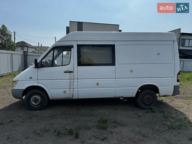 Белый Мерседес Sprinter, объемом двигателя 2.15 л и пробегом 458 тыс. км за 5100 $, фото 3 на Automoto.ua