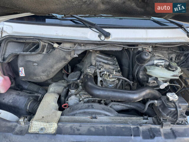 Белый Мерседес Sprinter, объемом двигателя 2.15 л и пробегом 530 тыс. км за 9400 $, фото 23 на Automoto.ua