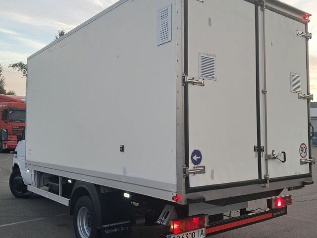 Белый Мерседес Sprinter, объемом двигателя 2.7 л и пробегом 5 тыс. км за 18500 $, фото 4 на Automoto.ua