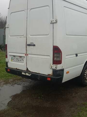 Білий Мерседес Sprinter, об'ємом двигуна 2.15 л та пробігом 282 тис. км за 5000 $, фото 6 на Automoto.ua