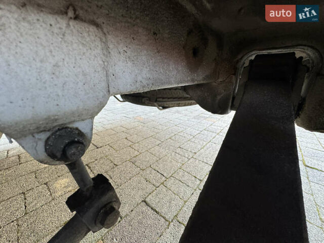 Белый Мерседес Sprinter, объемом двигателя 2.15 л и пробегом 530 тыс. км за 9400 $, фото 27 на Automoto.ua