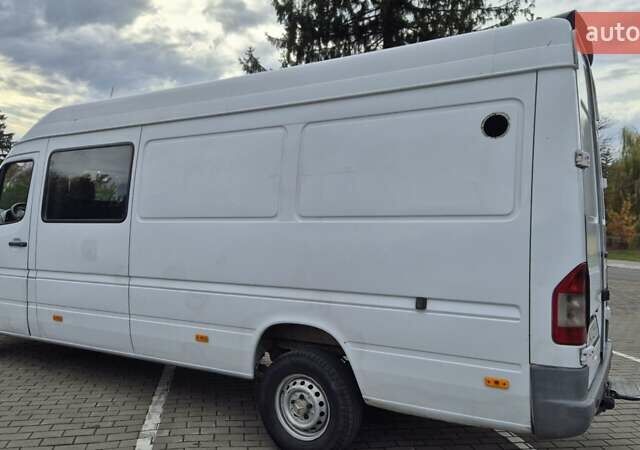 Белый Мерседес Sprinter, объемом двигателя 2.2 л и пробегом 264 тыс. км за 9900 $, фото 1 на Automoto.ua