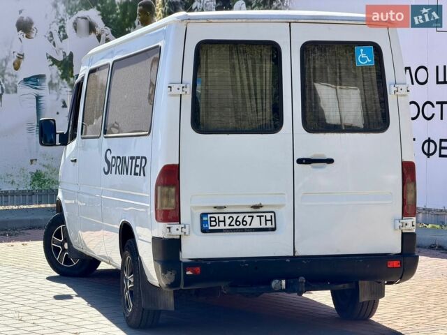 Белый Мерседес Sprinter, объемом двигателя 2.15 л и пробегом 280 тыс. км за 7200 $, фото 19 на Automoto.ua