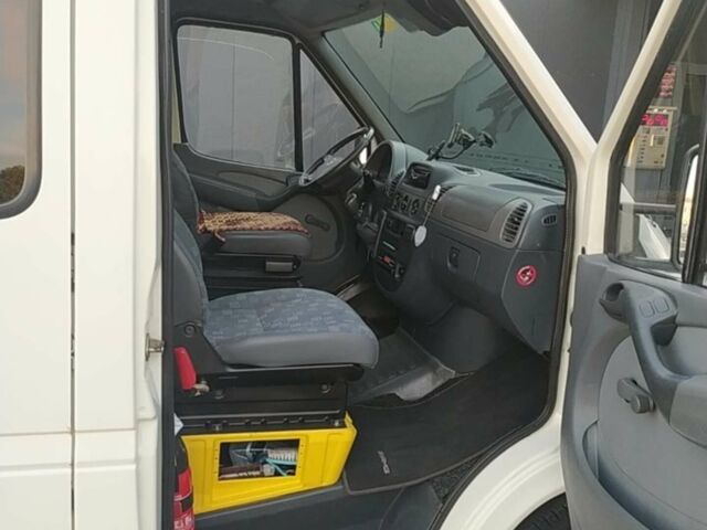 Білий Мерседес Sprinter, об'ємом двигуна 2.1 л та пробігом 469 тис. км за 12900 $, фото 11 на Automoto.ua