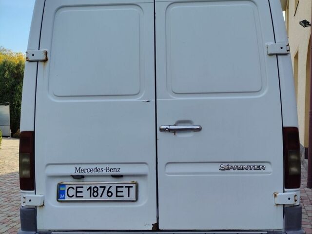 Белый Мерседес Sprinter, объемом двигателя 2.7 л и пробегом 700 тыс. км за 9300 $, фото 13 на Automoto.ua