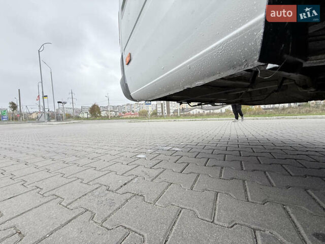 Мерседес Sprinter 2004 у Хмельницькому на Automoto.ua Білий Мерседес Sprinter, об'ємом двигуна 2.15 л та пробігом 200 тис. км за 7400 $, фото 31 на Automoto.ua