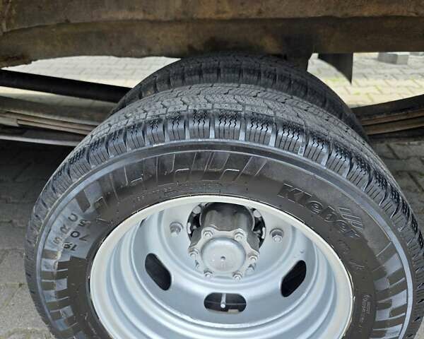 Белый Мерседес Sprinter, объемом двигателя 2.1 л и пробегом 396 тыс. км за 13999 $, фото 11 на Automoto.ua