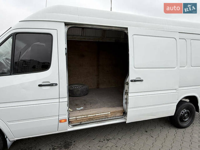 Мерседес Sprinter 2004 у Хмельницькому на Automoto.ua Білий Мерседес Sprinter, об'ємом двигуна 2.15 л та пробігом 200 тис. км за 7400 $, фото 15 на Automoto.ua