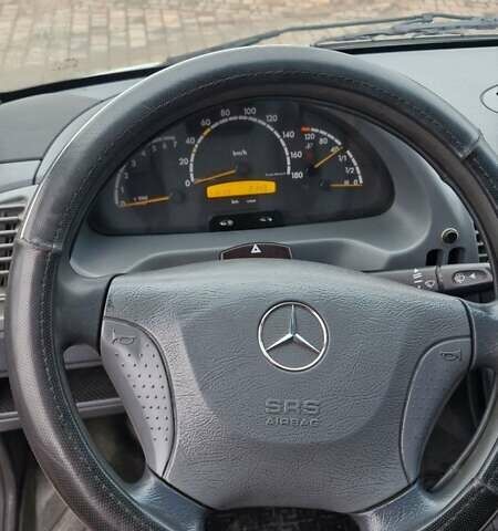 Белый Мерседес Sprinter, объемом двигателя 2.15 л и пробегом 511 тыс. км за 6000 $, фото 8 на Automoto.ua