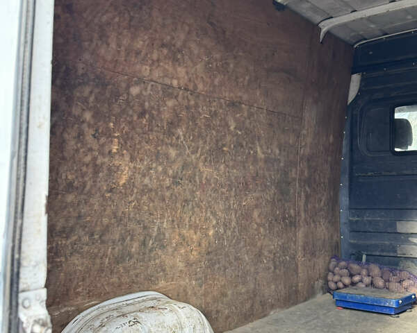 Белый Мерседес Sprinter, объемом двигателя 2.15 л и пробегом 499 тыс. км за 6500 $, фото 4 на Automoto.ua