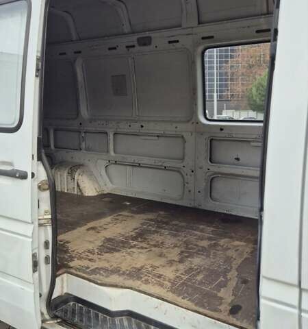 Белый Мерседес Sprinter, объемом двигателя 2.2 л и пробегом 264 тыс. км за 9900 $, фото 12 на Automoto.ua
