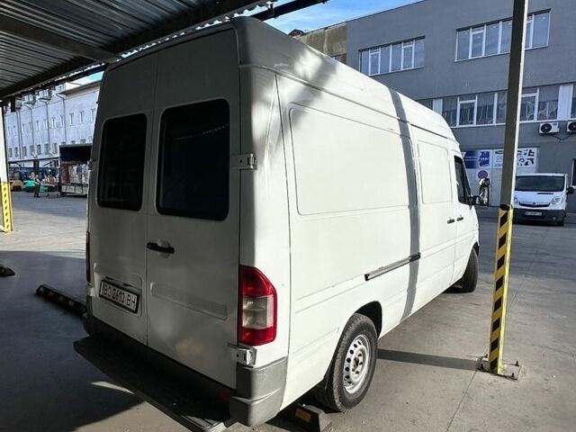 Белый Мерседес Sprinter, объемом двигателя 2.15 л и пробегом 505 тыс. км за 7700 $, фото 16 на Automoto.ua