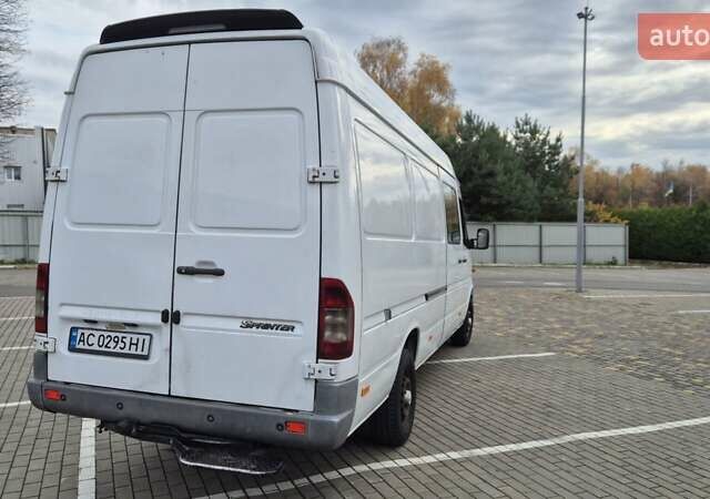 Белый Мерседес Sprinter, объемом двигателя 2.2 л и пробегом 264 тыс. км за 9900 $, фото 5 на Automoto.ua