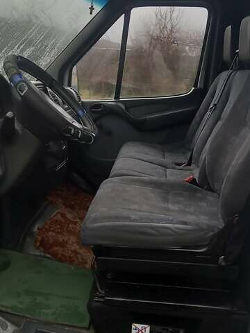 Білий Мерседес Sprinter, об'ємом двигуна 2.15 л та пробігом 282 тис. км за 5000 $, фото 10 на Automoto.ua