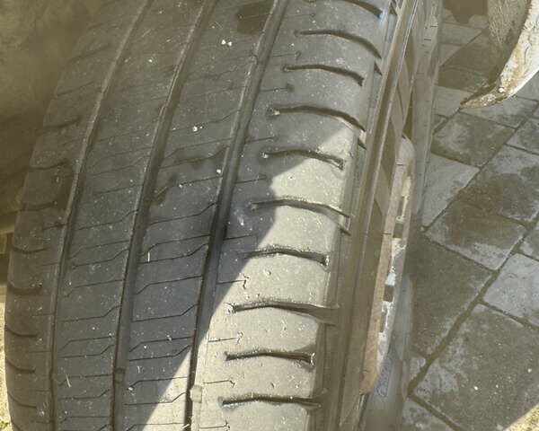 Белый Мерседес Sprinter, объемом двигателя 2.15 л и пробегом 515 тыс. км за 7200 $, фото 6 на Automoto.ua