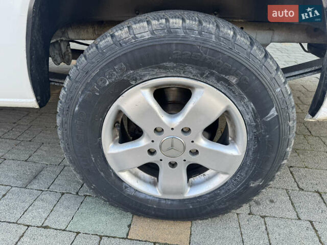 Белый Мерседес Sprinter, объемом двигателя 2.15 л и пробегом 530 тыс. км за 9400 $, фото 15 на Automoto.ua