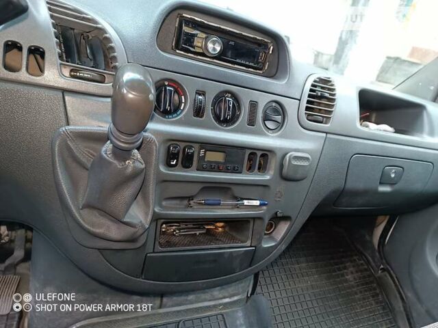 Белый Мерседес Sprinter, объемом двигателя 2.15 л и пробегом 577 тыс. км за 9000 $, фото 10 на Automoto.ua