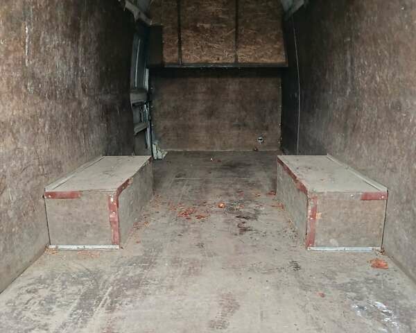 Белый Мерседес Sprinter, объемом двигателя 2.2 л и пробегом 770 тыс. км за 10500 $, фото 20 на Automoto.ua