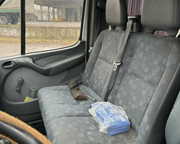 Білий Мерседес Sprinter, об'ємом двигуна 2.7 л та пробігом 338 тис. км за 7500 $, фото 13 на Automoto.ua