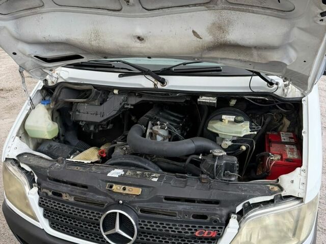 Белый Мерседес Sprinter, объемом двигателя 2.15 л и пробегом 420 тыс. км за 7799 $, фото 16 на Automoto.ua