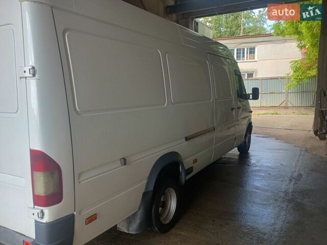 Белый Мерседес Sprinter, объемом двигателя 2.69 л и пробегом 618 тыс. км за 11000 $, фото 7 на Automoto.ua
