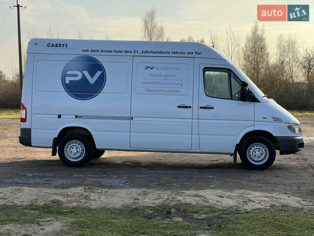 Белый Мерседес Sprinter, объемом двигателя 2.2 л и пробегом 311 тыс. км за 10300 $, фото 42 на Automoto.ua