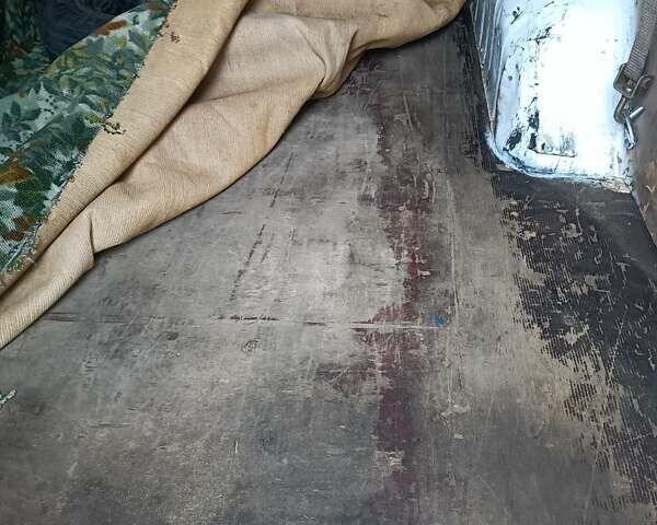 Белый Мерседес Sprinter, объемом двигателя 2.15 л и пробегом 577 тыс. км за 9000 $, фото 15 на Automoto.ua