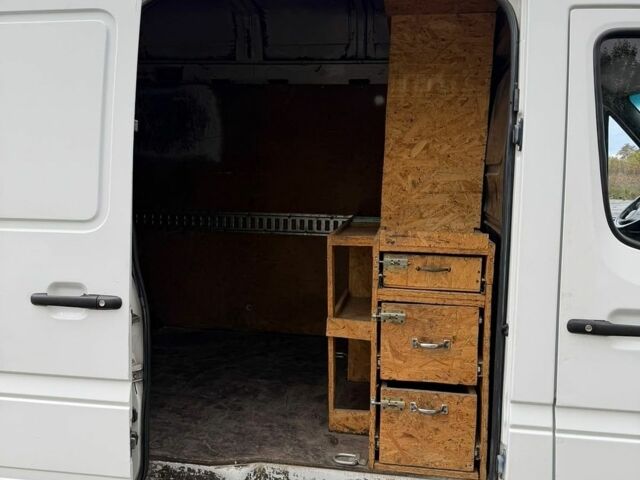 Белый Мерседес Sprinter, объемом двигателя 2.15 л и пробегом 420 тыс. км за 7799 $, фото 13 на Automoto.ua