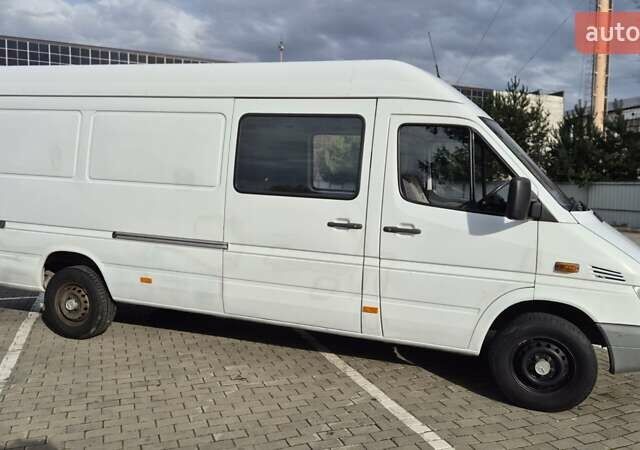 Белый Мерседес Sprinter, объемом двигателя 2.2 л и пробегом 264 тыс. км за 9900 $, фото 35 на Automoto.ua